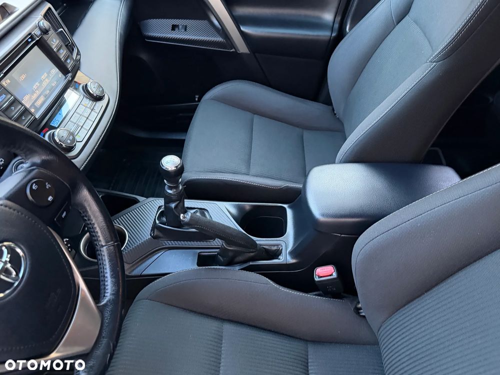 Toyota RAV4 2.0 Prestige EU6 - 34