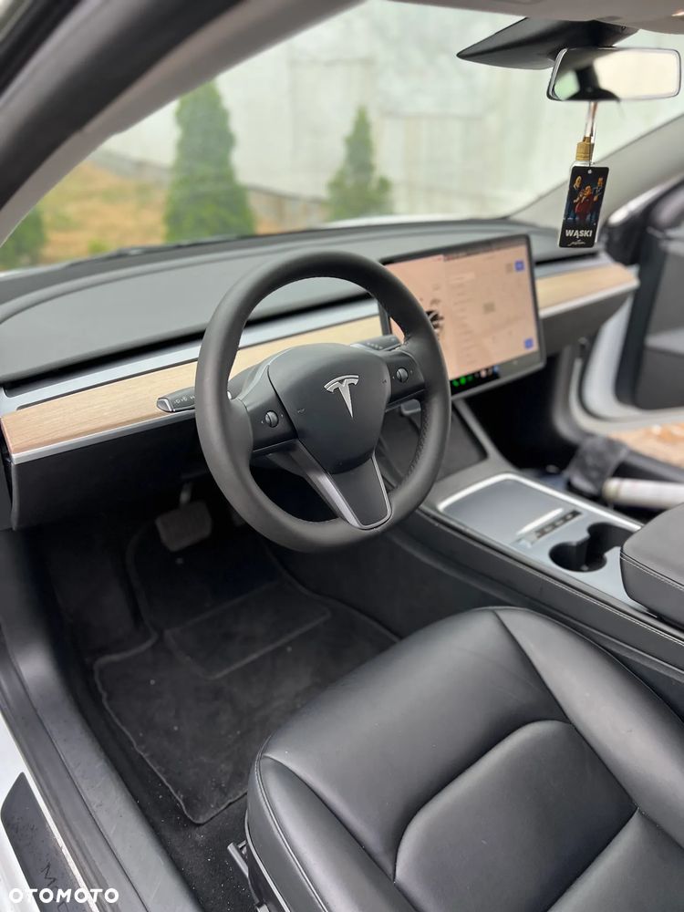 Tesla Model 3 Standard Reichweite Plus Hinterradantrieb - 13