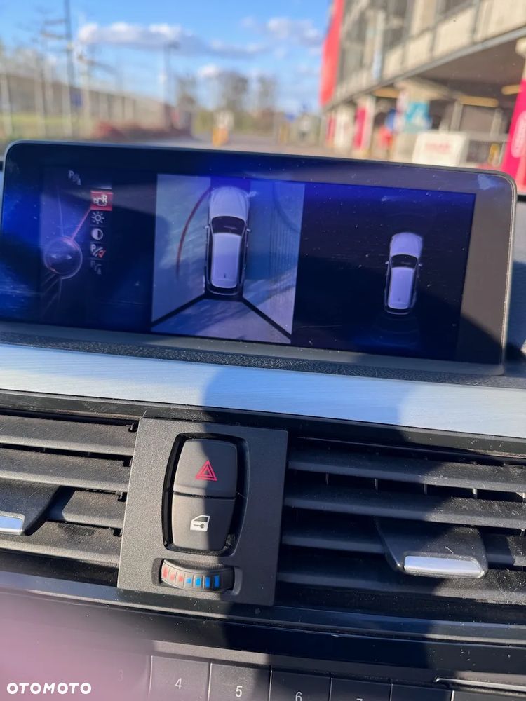 BMW Seria 3 330d M Sport - 9