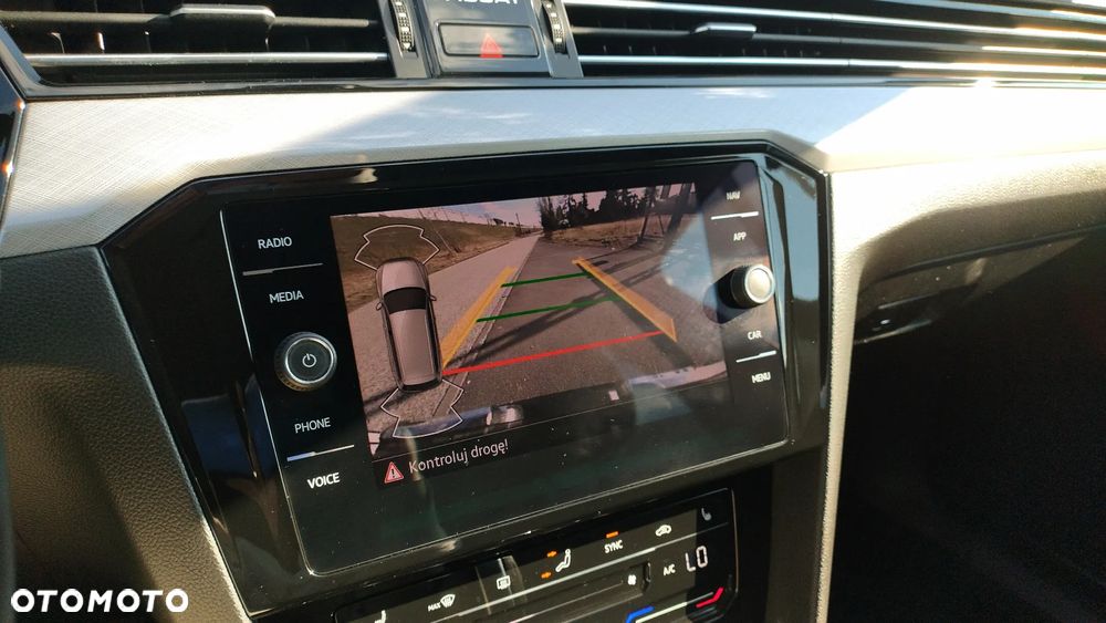 Skoda Superb 2.0 TDI SCR Ambition DSG - 9