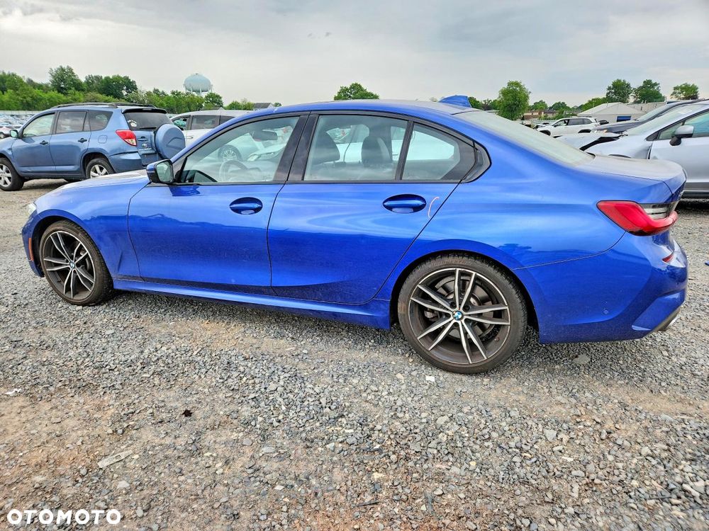 BMW Seria 3 330i xDrive M Sport - 5