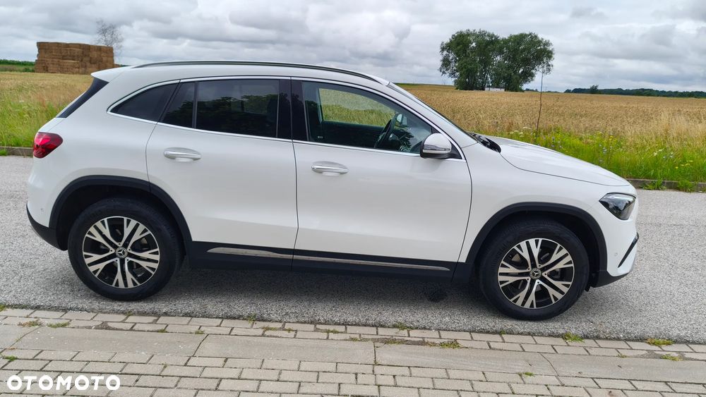 Mercedes-Benz GLA 200 Style - 5
