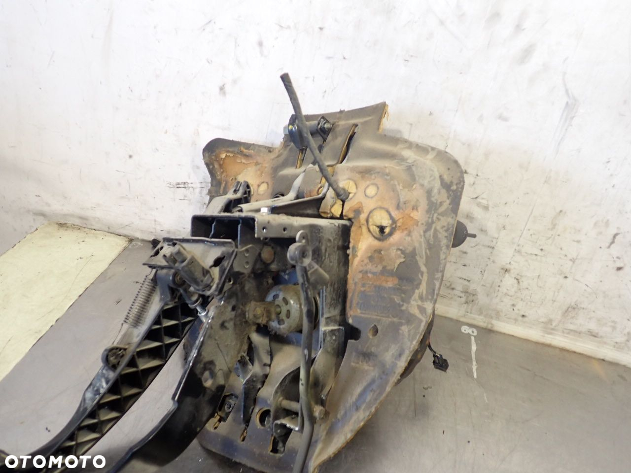 SERWO POMPA HAMULCOWA VOLKSWAGEN T4 TRANSPORTER 1.9 7D0612101E - 2