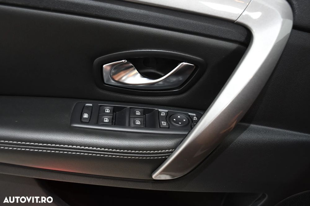 Renault Laguna ENERGY dCi 175 FAP Start & Stop GT - 22