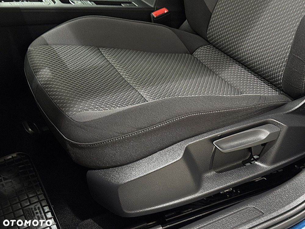 Volkswagen Passat 2.0 TDI EVO Essence DSG - 11