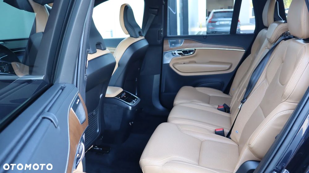 Volvo XC 90 D5 AWD Inscription 7os - 16