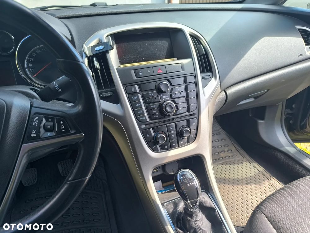 Opel Astra 1.7 CDTI DPF Cosmo - 12