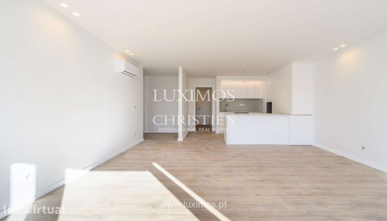 Apartamento T2 novo com varanda para arrendar no centro do Porto - Grande imagem: 4/19