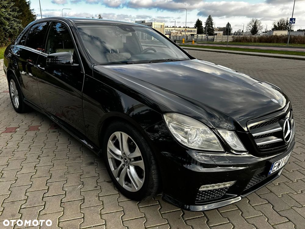 Mercedes-Benz Klasa E 300 CDI BlueEff Avantgarde - 2