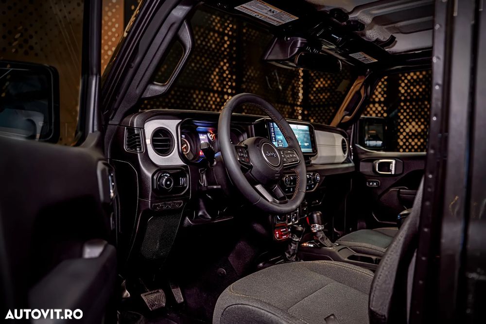 Jeep Wrangler 2.0 Turbo AT8 Sahara - 9