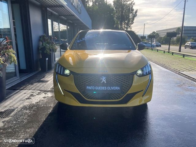 Peugeot e-208 GT+ - 2
