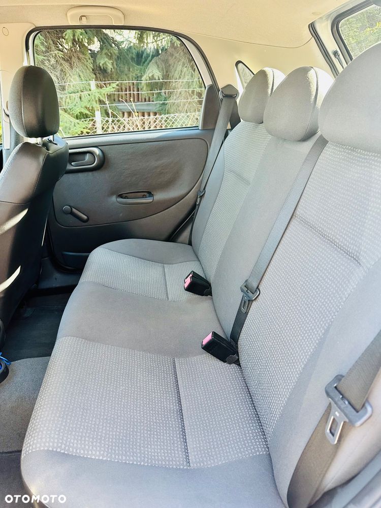 Opel Corsa 1.2 16V Comfort - 9