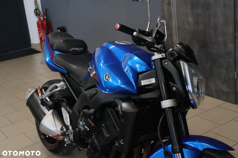 Yamaha FZ