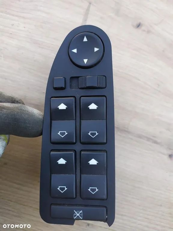 BMW E39 PANEL PRZEŁĄCZNIK STEROWANIA SZYB ELE. SKŁADANE LUSTERKA EU - 1