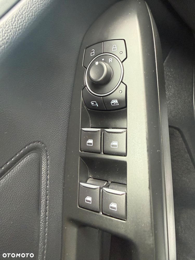 Ford Focus 1.5 EcoBlue Start-Stopp-System TITANIUM STYLE - 34