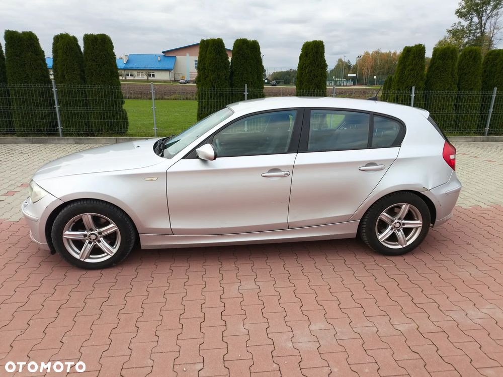 BMW Seria 1 2007 photo 2