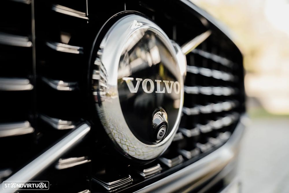 Volvo S60 T8 Recharge AWD Ultimate Dark - 17
