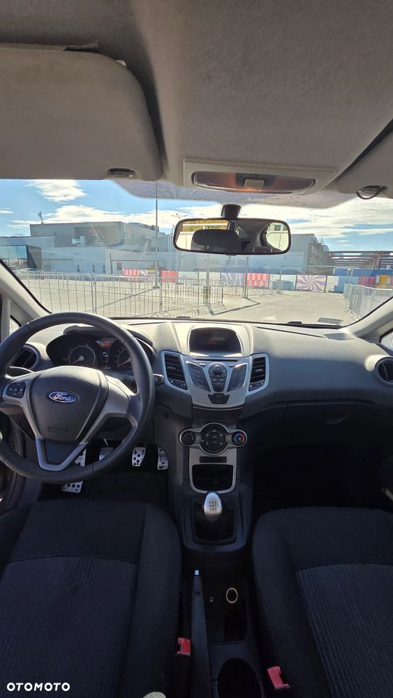 Ford Fiesta 1.25 Ambiente EU5 - 5