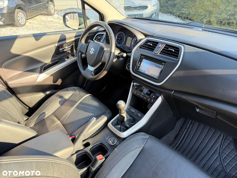 Suzuki SX4 S-Cross 1.6 VVT 4x4 limited+ - 23