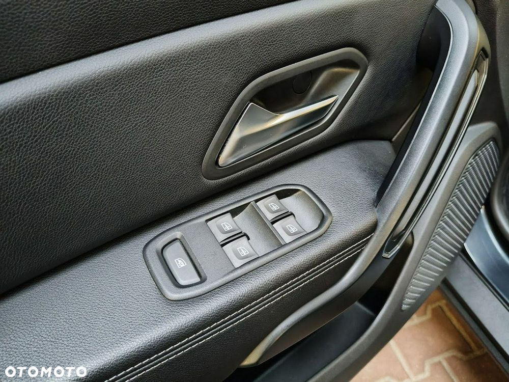 Dacia Duster 1.6 SCe Prestige - 16