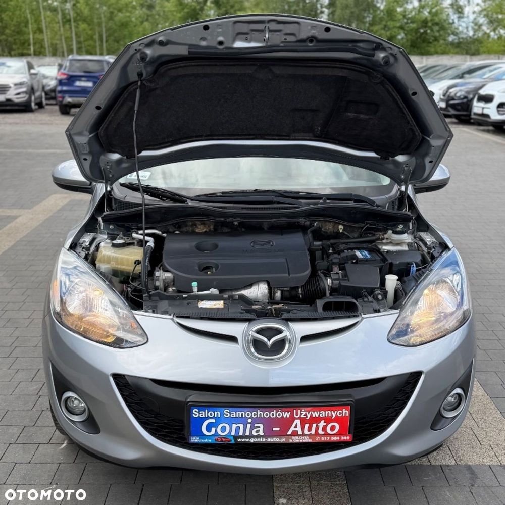 Mazda 2 - 3