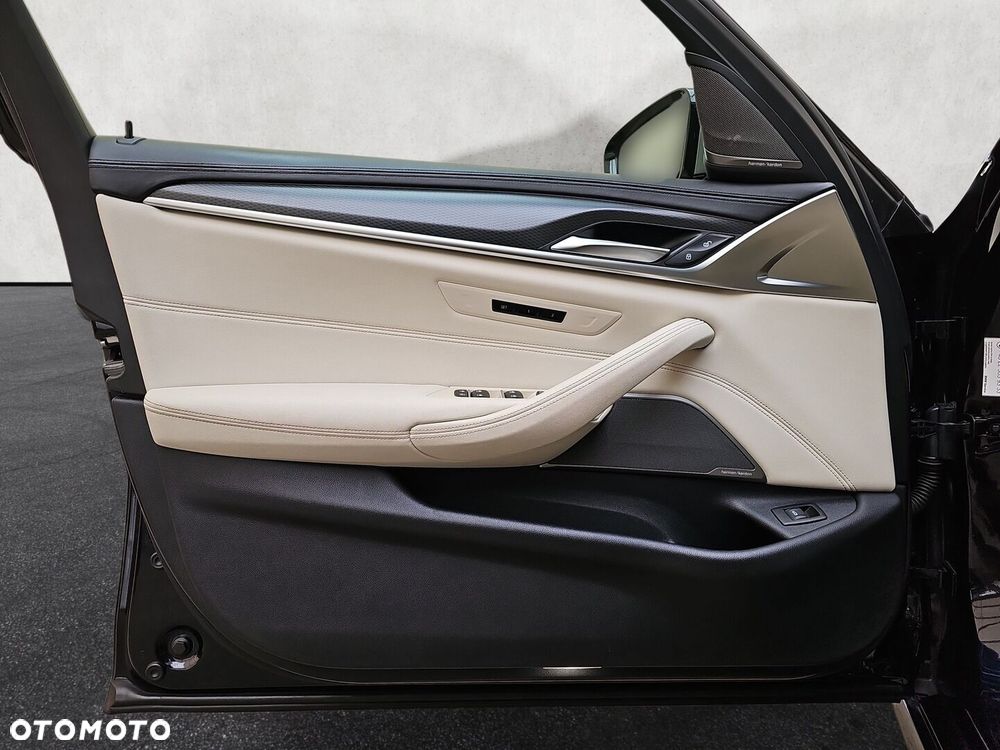 BMW Seria 5 - 24