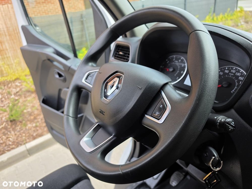 Renault Master - 18