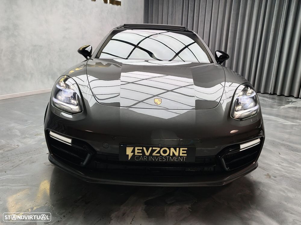 Porsche Panamera 4 E-Hybrid Executive - 3