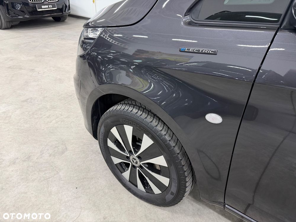 Mercedes-Benz eVITO - 12