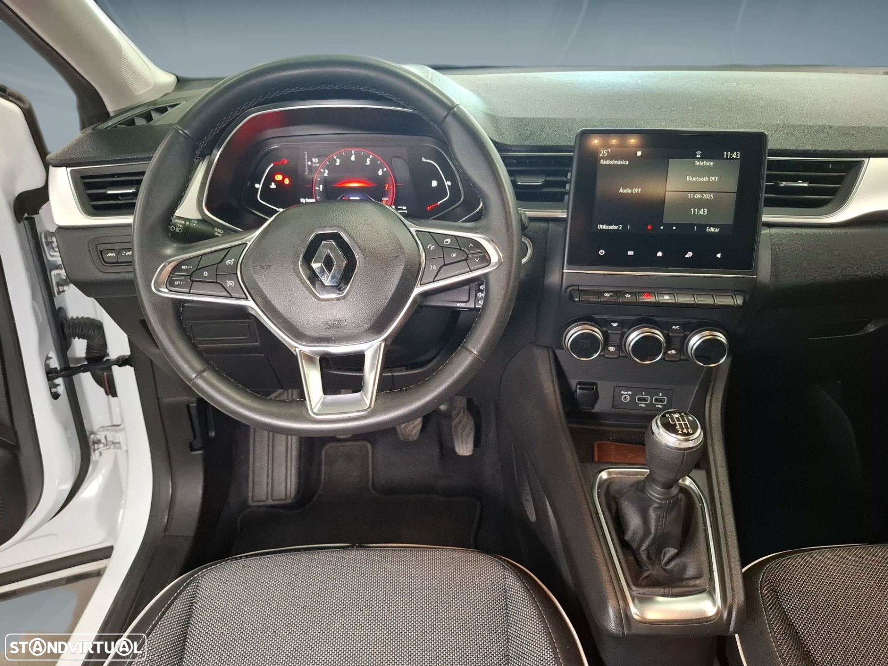 Renault Captur 1.0 TCe Techno - 13