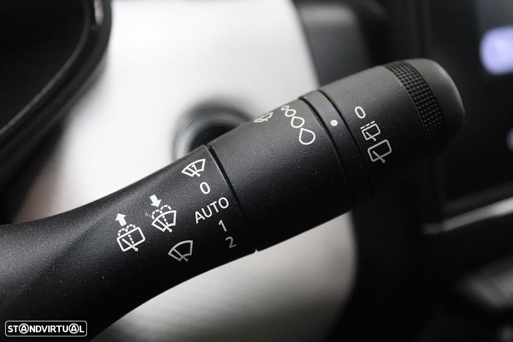 Renault Clio 1.0 TCe Techno - 19