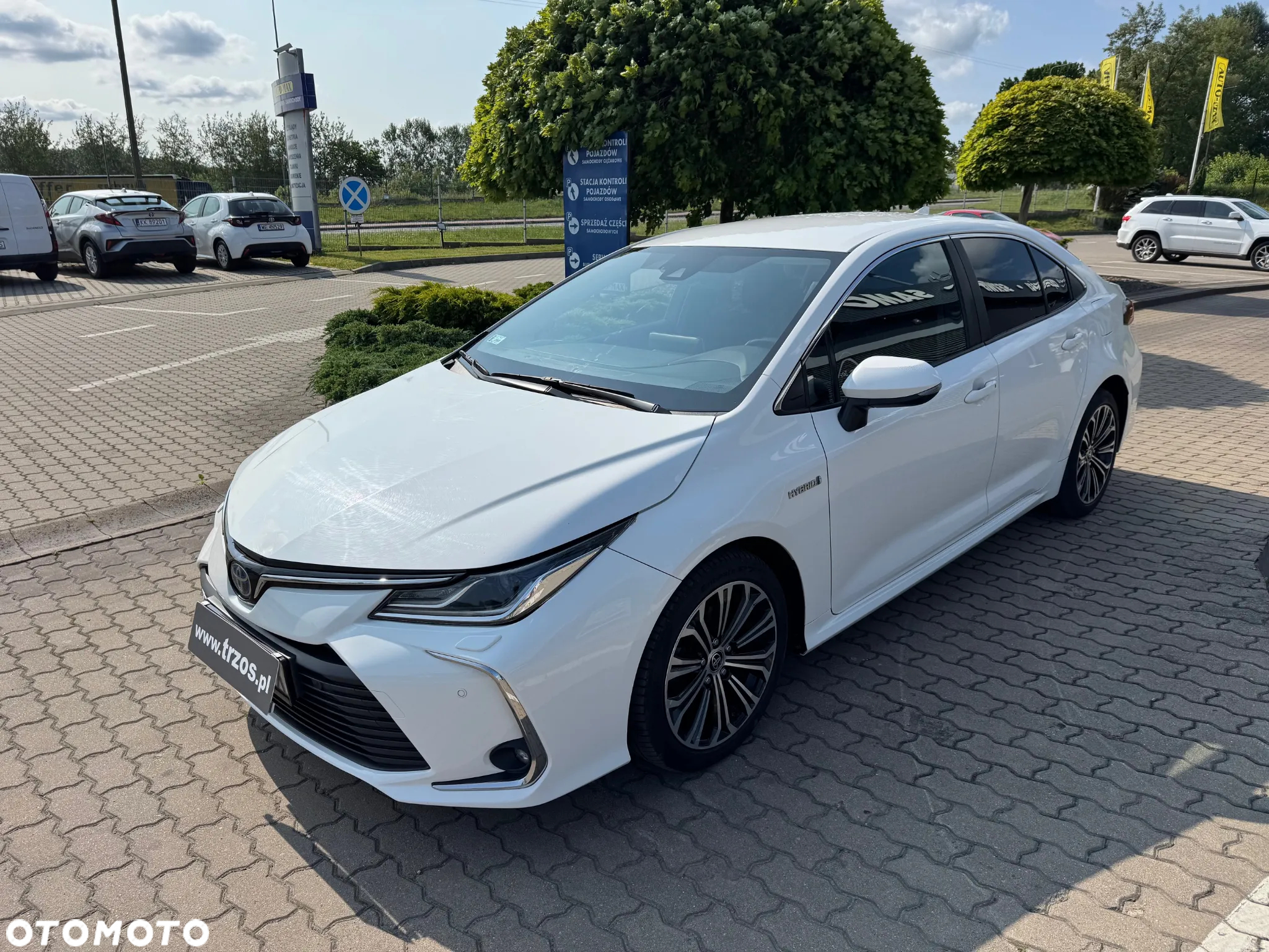 Toyota Corolla 1.8 Hybrid Executive - 3