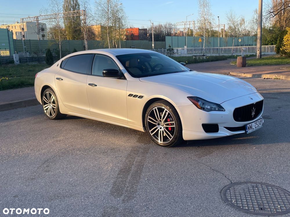 Maserati Quattroporte D - 1