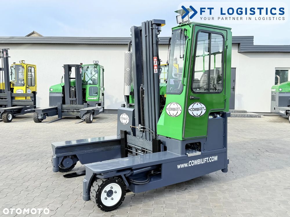 Combilift WÓZEK CZTEROKIERUNKOWY - WIELOKIERUNKOWY | COMBILIFT C3000 | DIESEL | TRIPLEX 5600MM | POZYCJONER WIDEL | WOLNY SKOK | NOWE OPONY | PO SERWISIE | STAN IDEALNY | Szeroka oferta wózków czterokierunkowych i bocznych, dopasowanych do różnorodnych potrzeb i zastosowań - 3