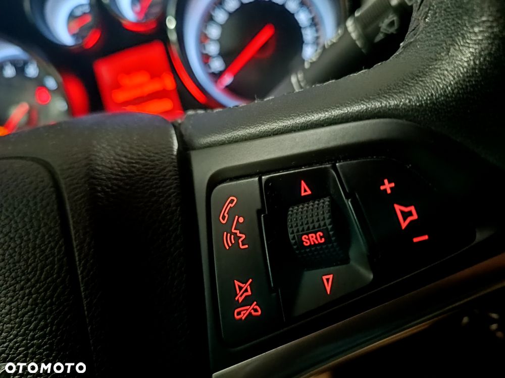 Opel Astra 1.4 Turbo - 26