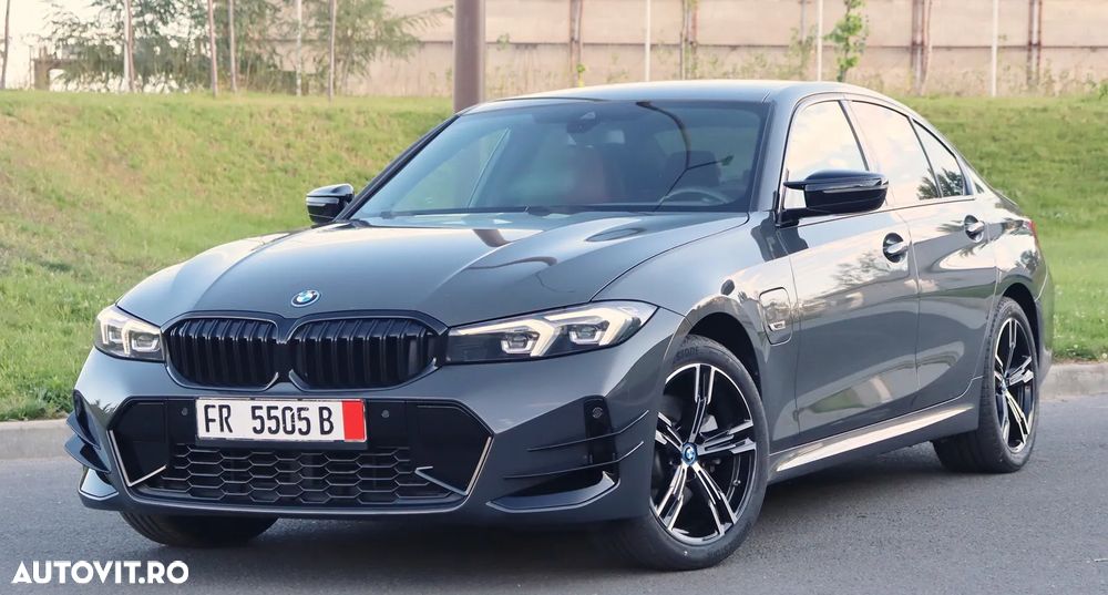 BMW Seria 3 330e Aut. M Sport - 6