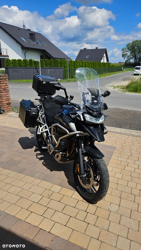 Triumph Tiger - 2