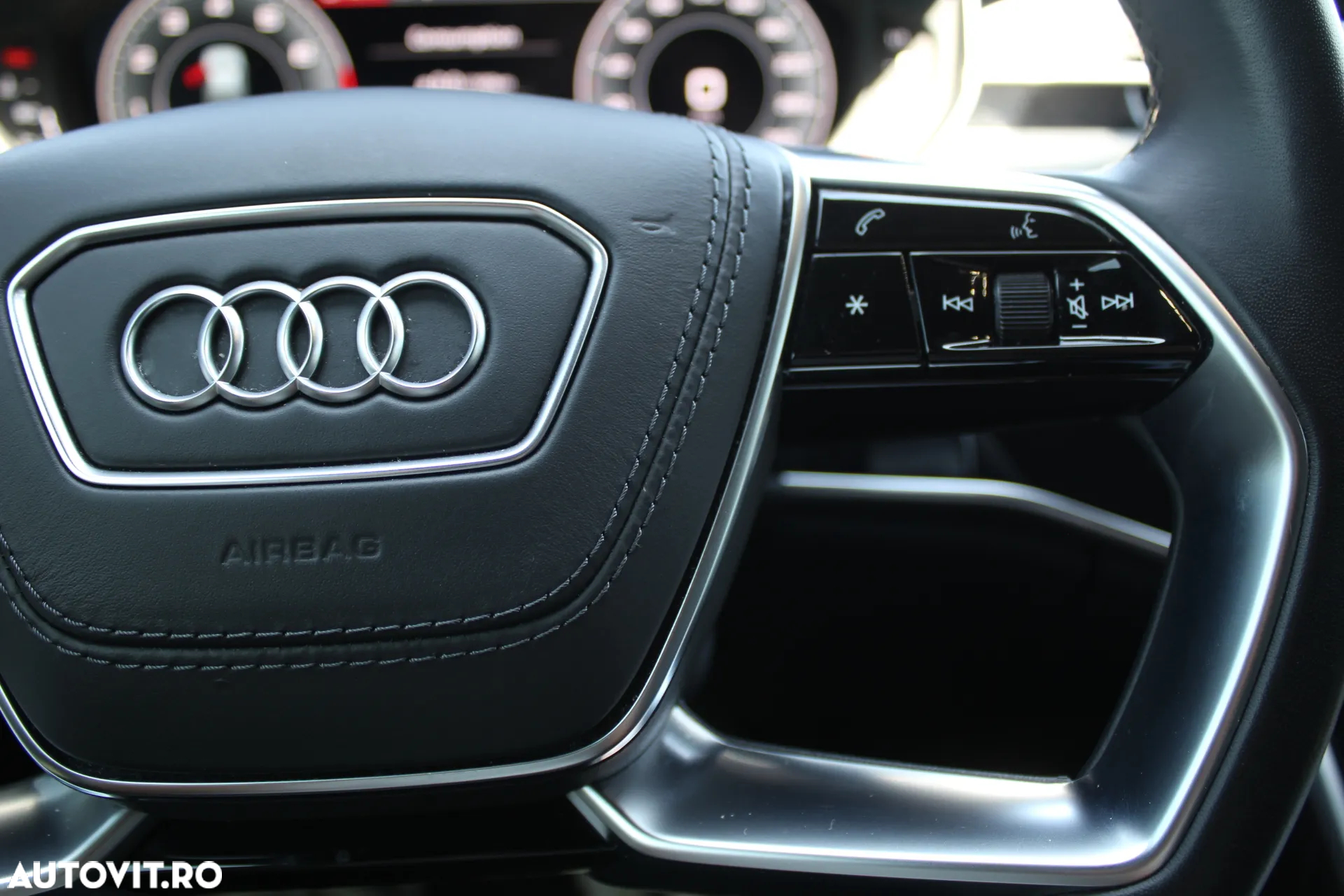 Audi A8 55 TFSI quattro Tiptronic MHEV - 7