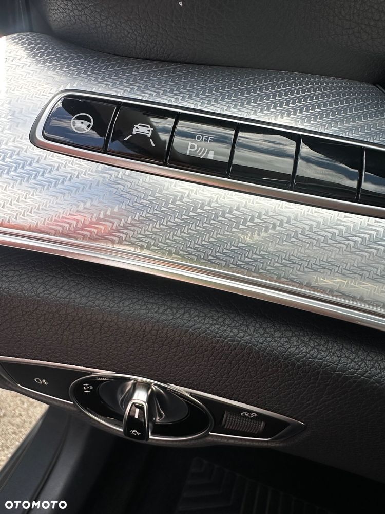 Mercedes-Benz Klasa E 220 d 4Matic T All-Terrain 9G-TRONIC Exclusive - 14