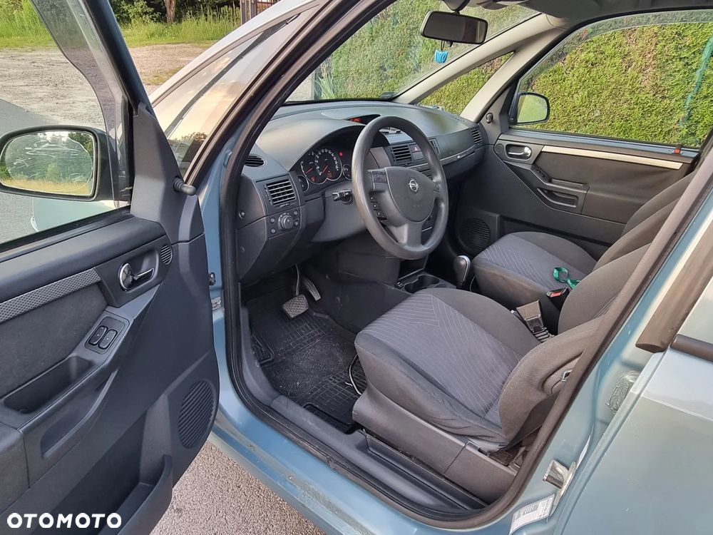 Opel Meriva - 12