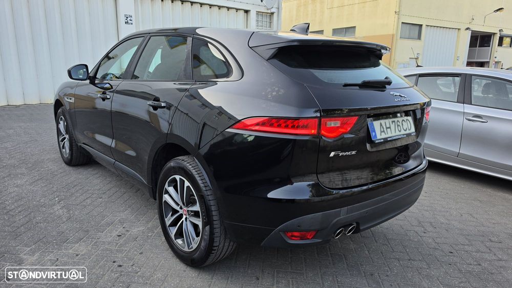 Jaguar F-Pace 20d R-Sport - 4
