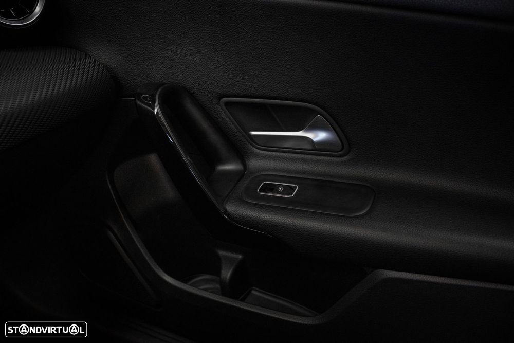 Mercedes-Benz A 180 d Progressive Aut. - 35