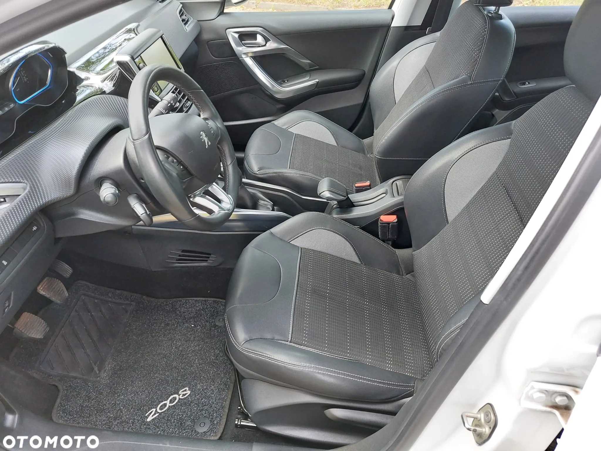 Peugeot 2008 PureTech 82 Allure - 33