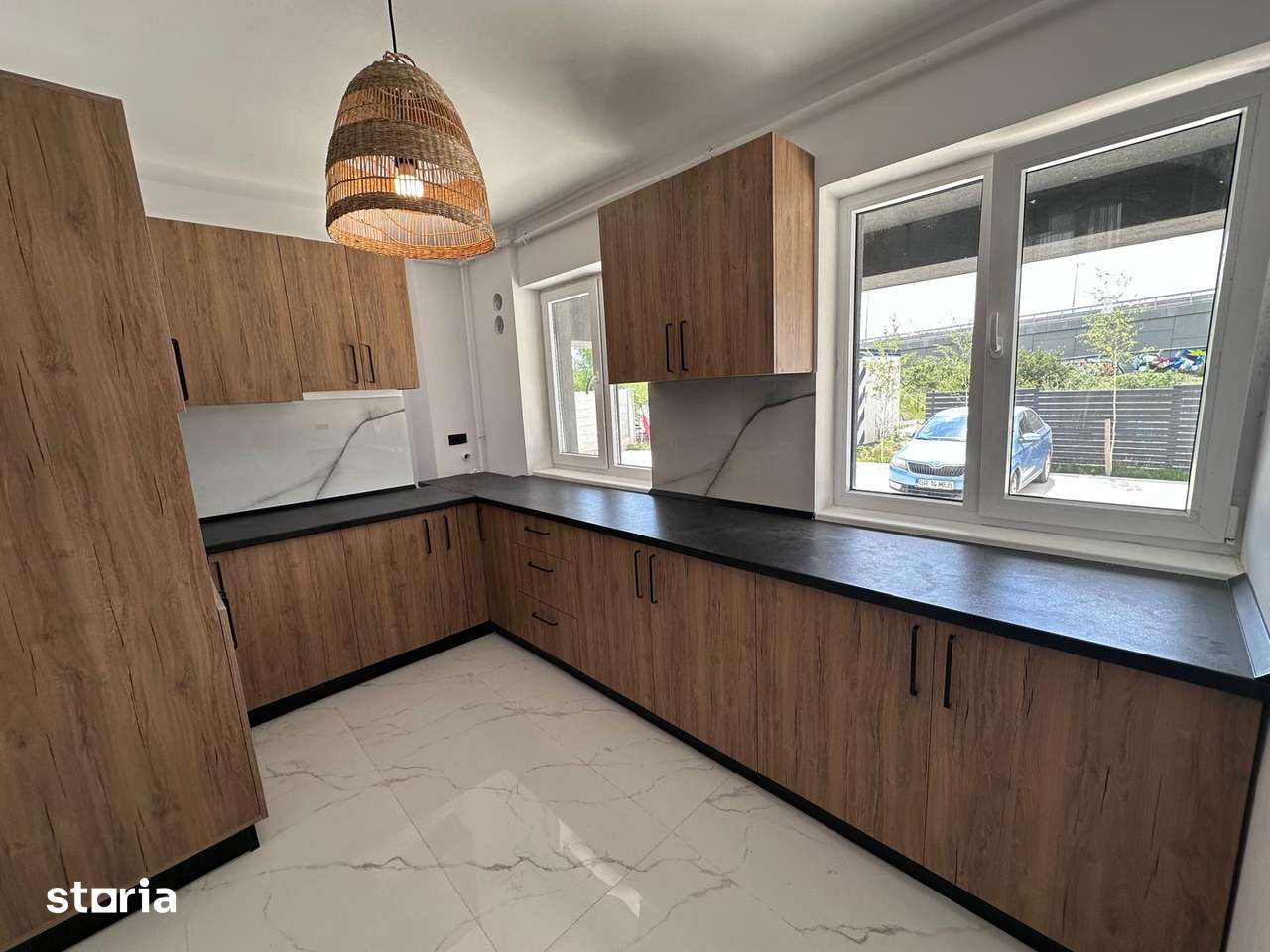Living area of Apartament 3 bedroom in Strada Prelungirea Ghencea