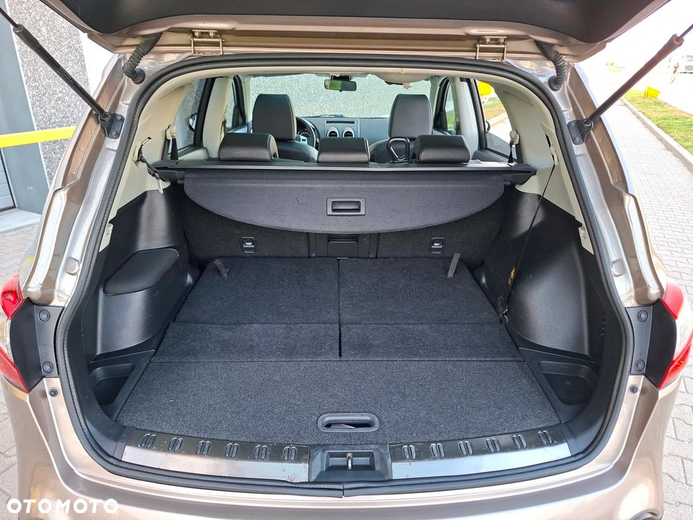 Nissan Qashqai+2 2.0 Tekna - 28