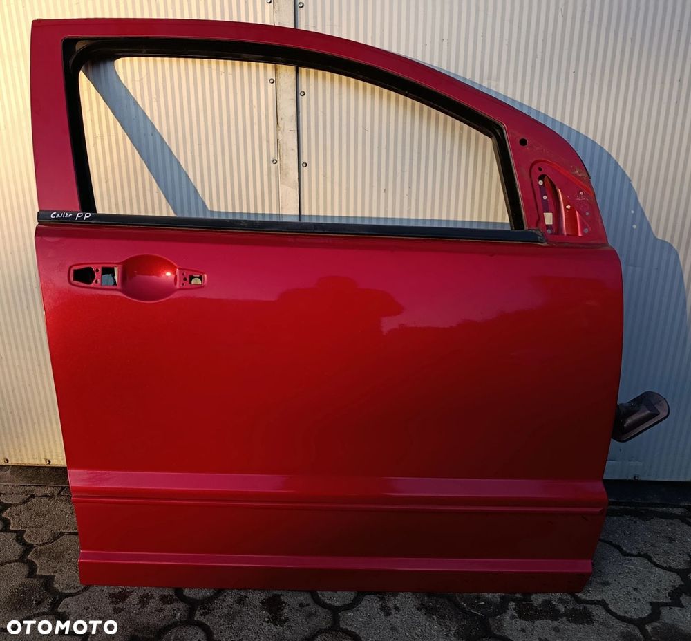 Caliber drzwi przednie przód PRAWE kolor: PRH stan bdb bez uszkodzeń Dodge - 1