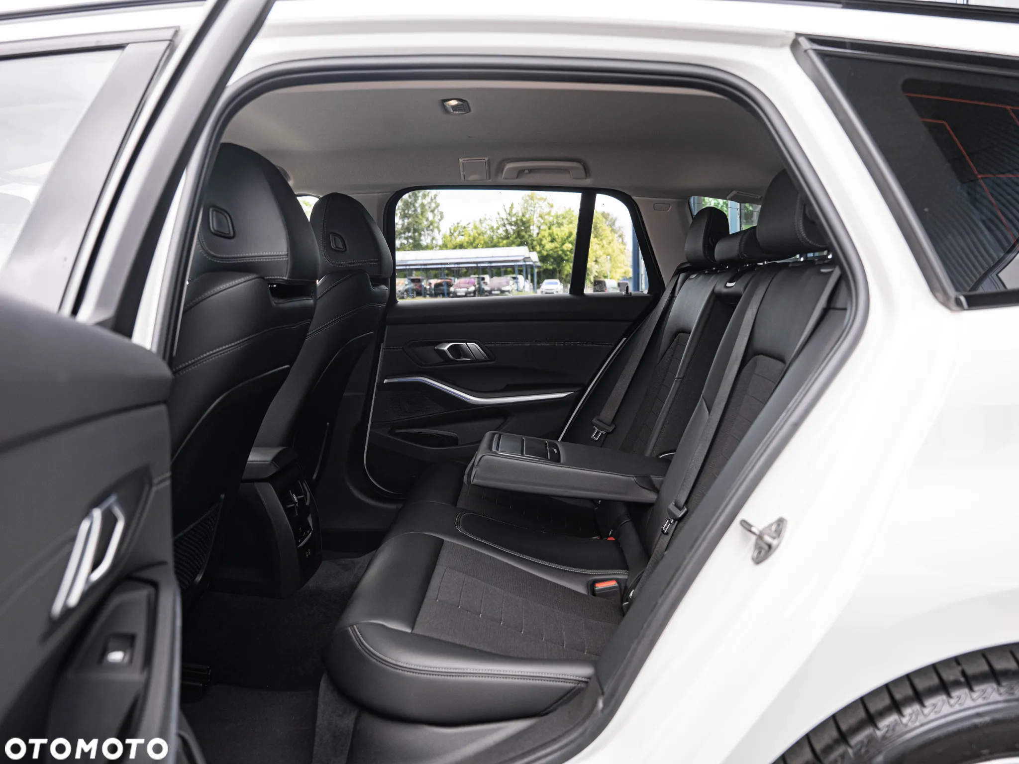 BMW Seria 3 320d Touring Sport Line - 29