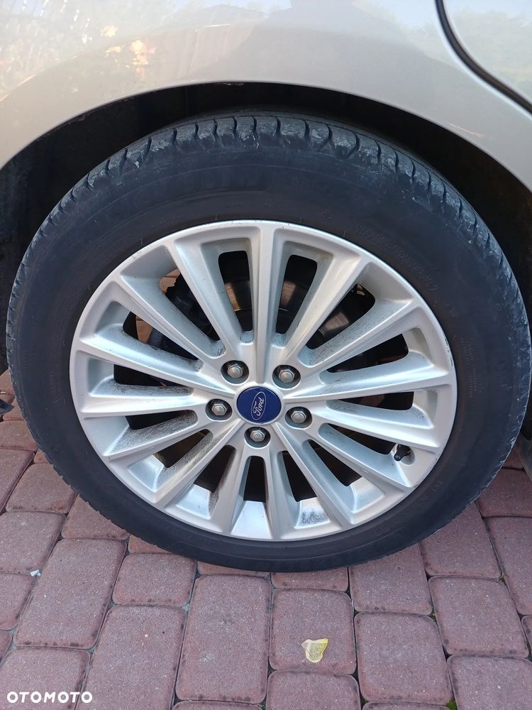 Ford C-MAX - 12
