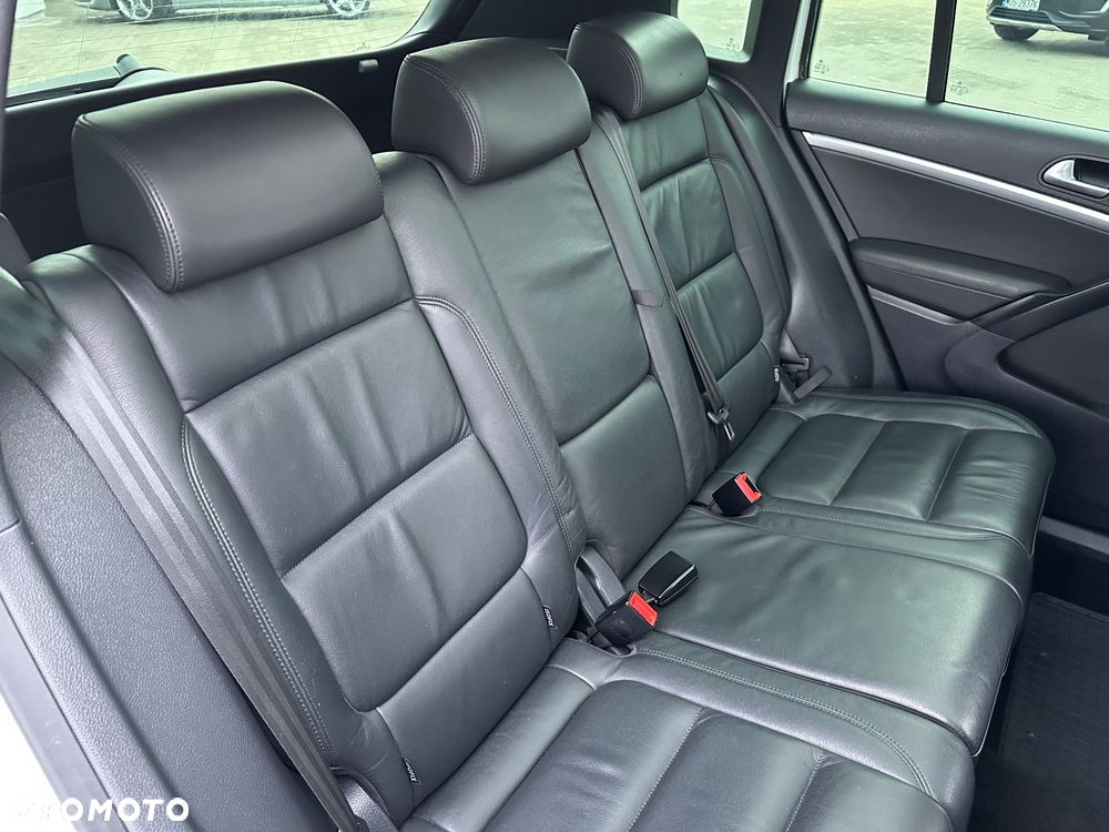 Volkswagen Tiguan 2.0 TDI Perfectline R-Style - 29