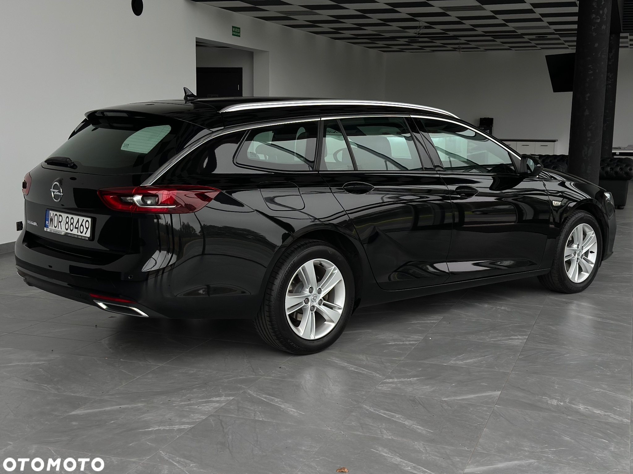 Opel Insignia - 10